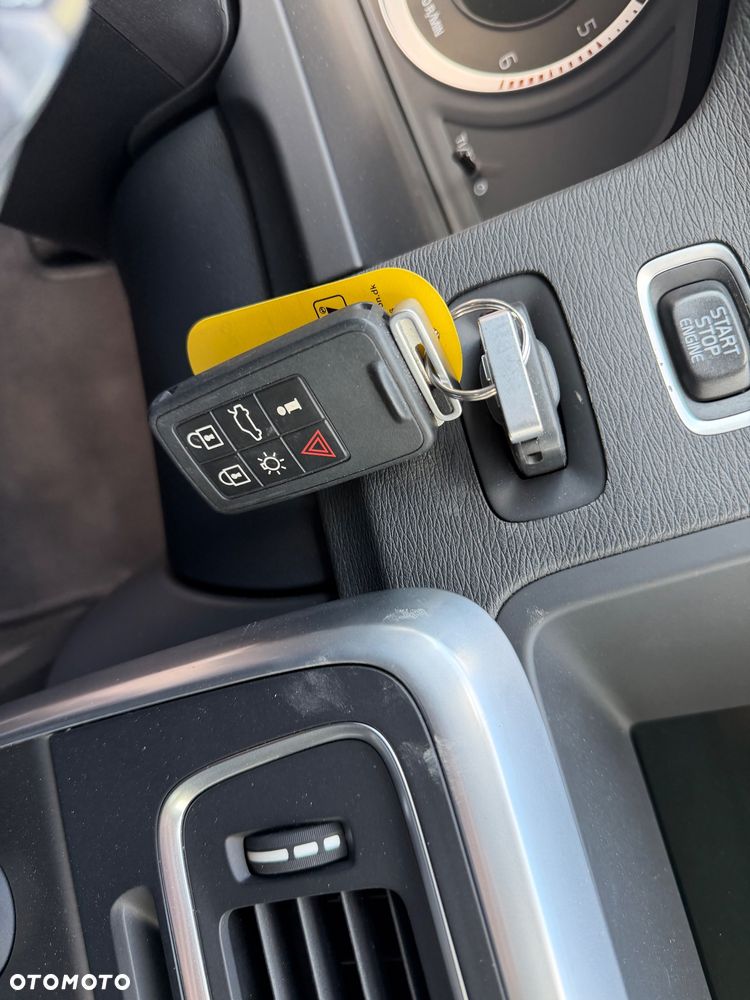 Volvo V60 D3 Geartronic Summum - 21