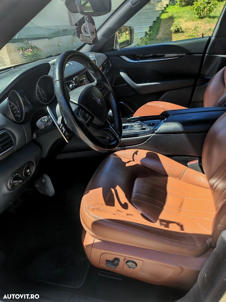 Maserati Levante - 14