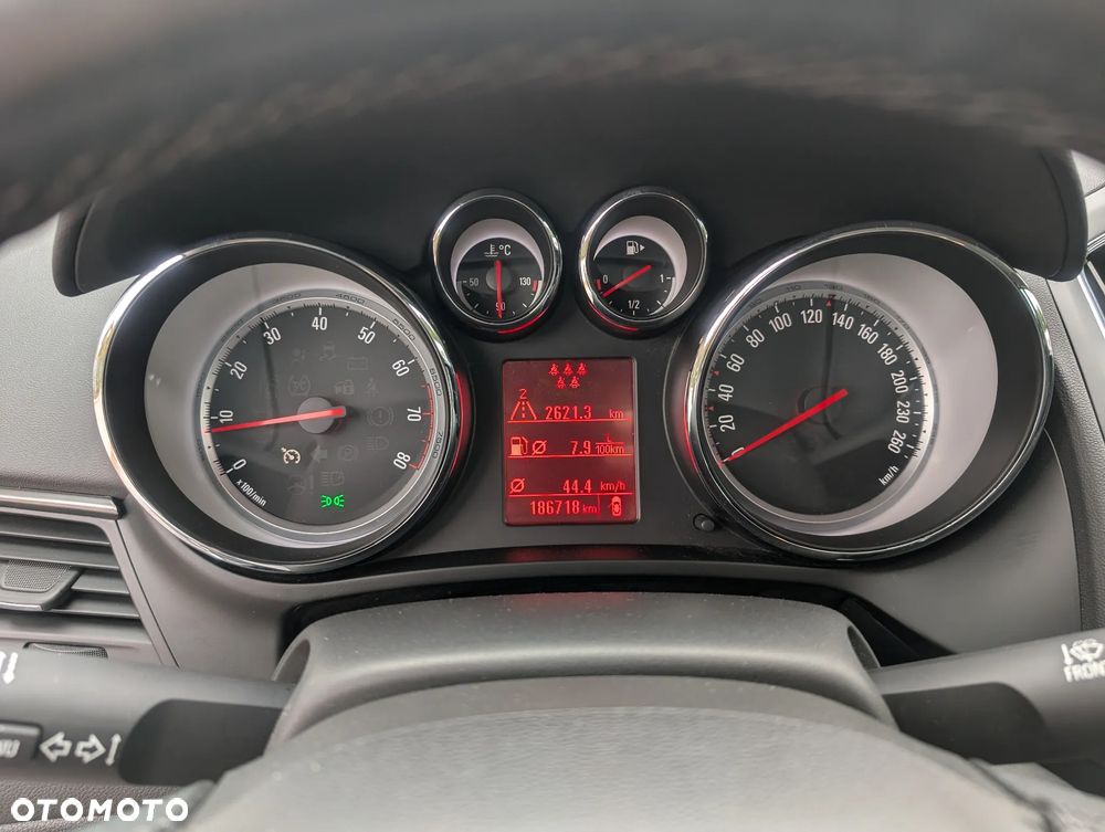 Opel Zafira Tourer 1.4 Turbo Innovation - 19