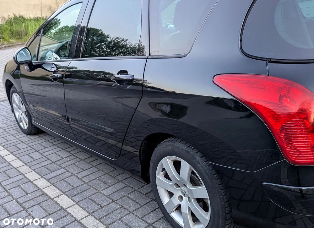 Peugeot 308 - 35