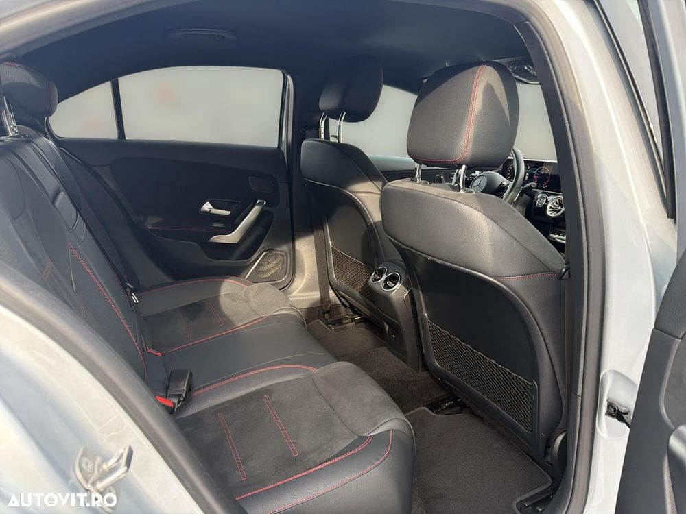 Mercedes-Benz A 200 d 8G-DCT - 16