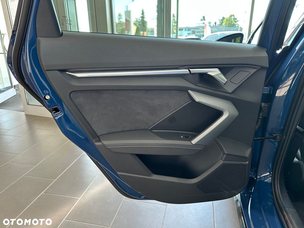 Audi A3 Sportback - 13