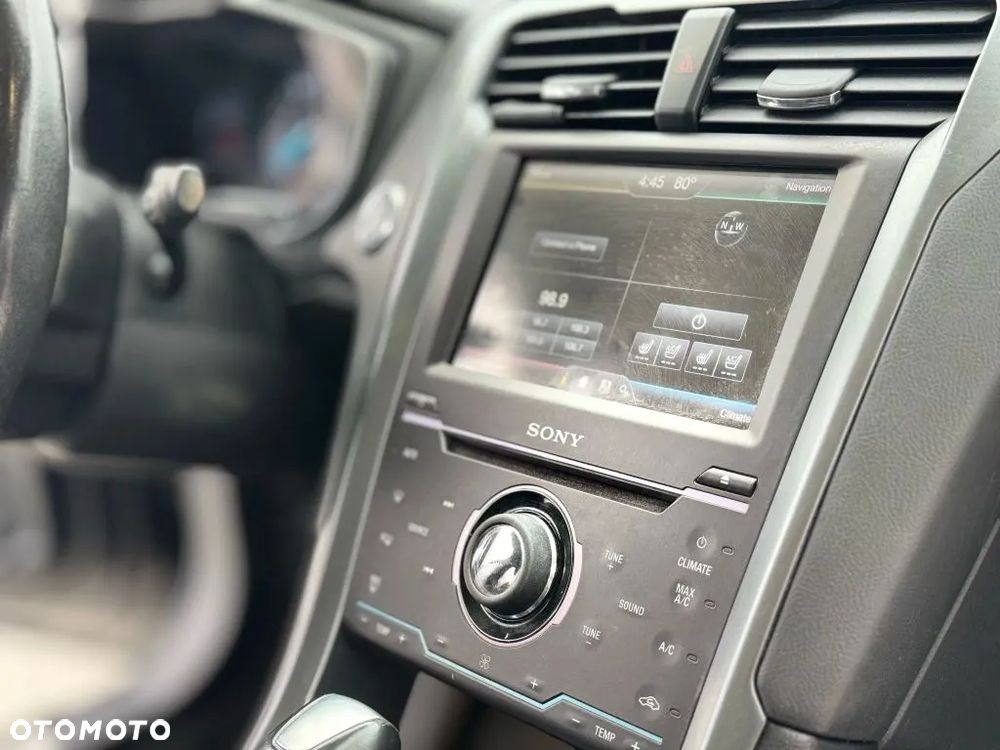 Ford Fusion 2.0 EcoBoost Titanium - 22