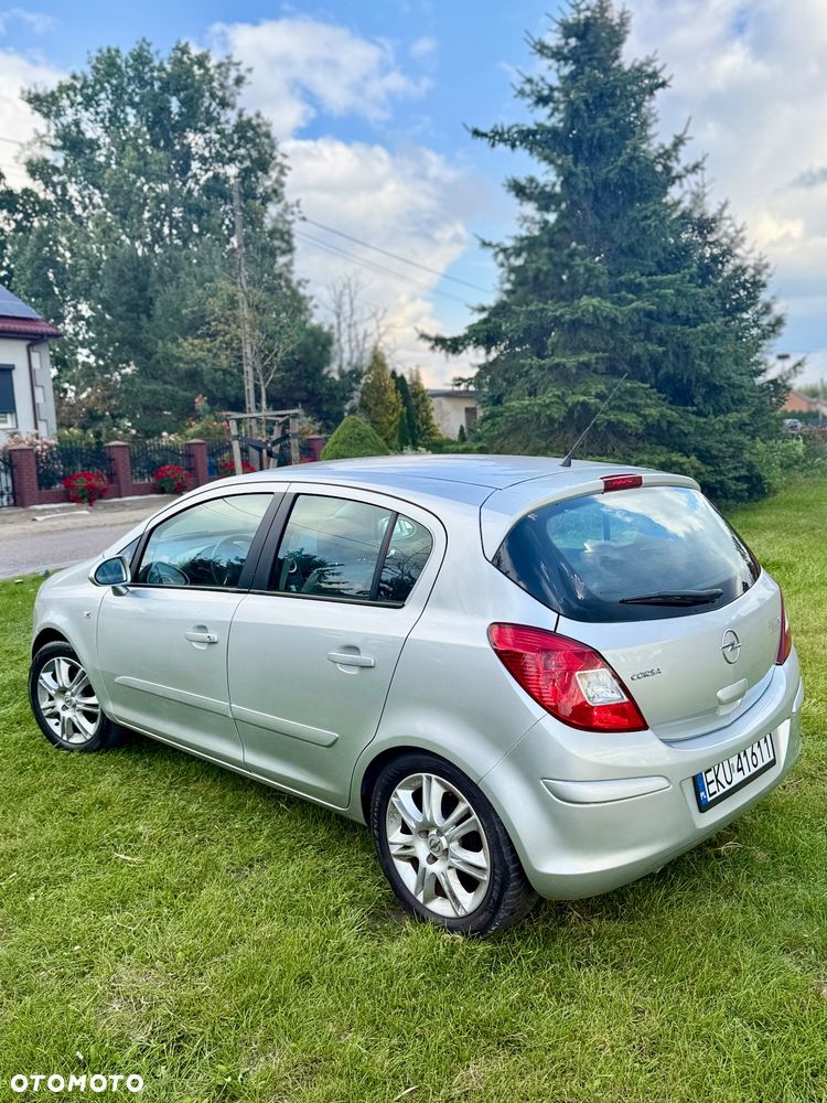 Opel Corsa - 11