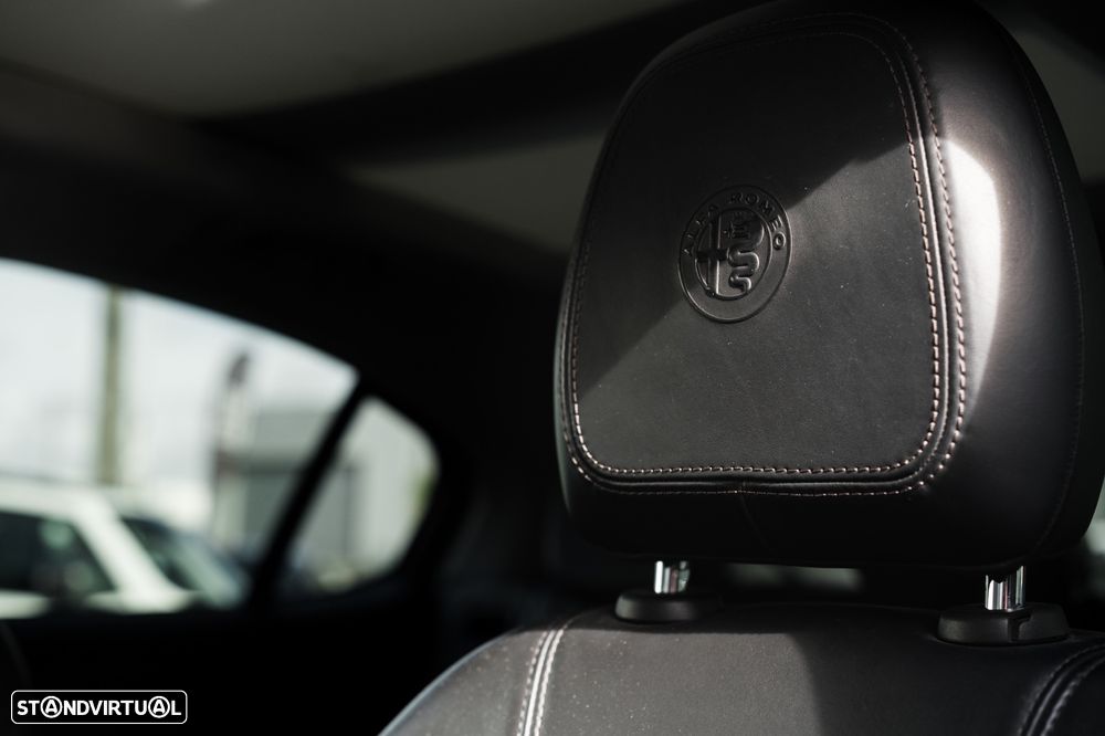 Alfa Romeo Stelvio 2.2 D Veloce Ti Q4 AT8 - 15