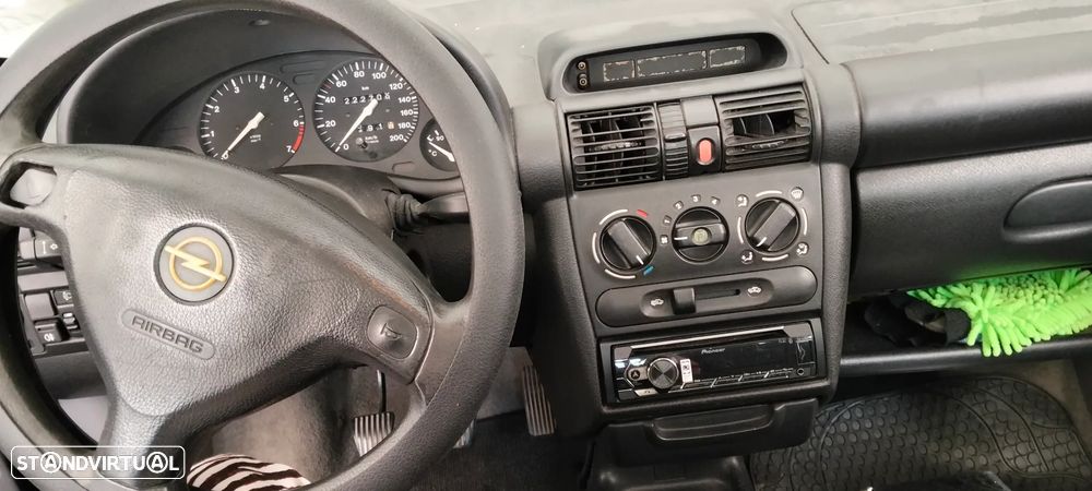 Opel Corsa 1.2 16V Swing - 6
