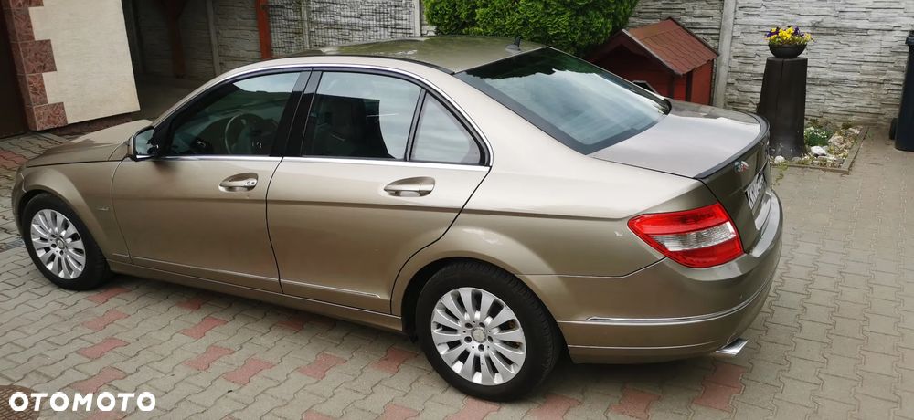 Mercedes-Benz Klasa C 220 CDI DPF Classic - 3