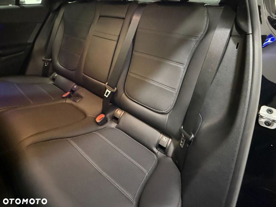 Mercedes-Benz GLC - 16