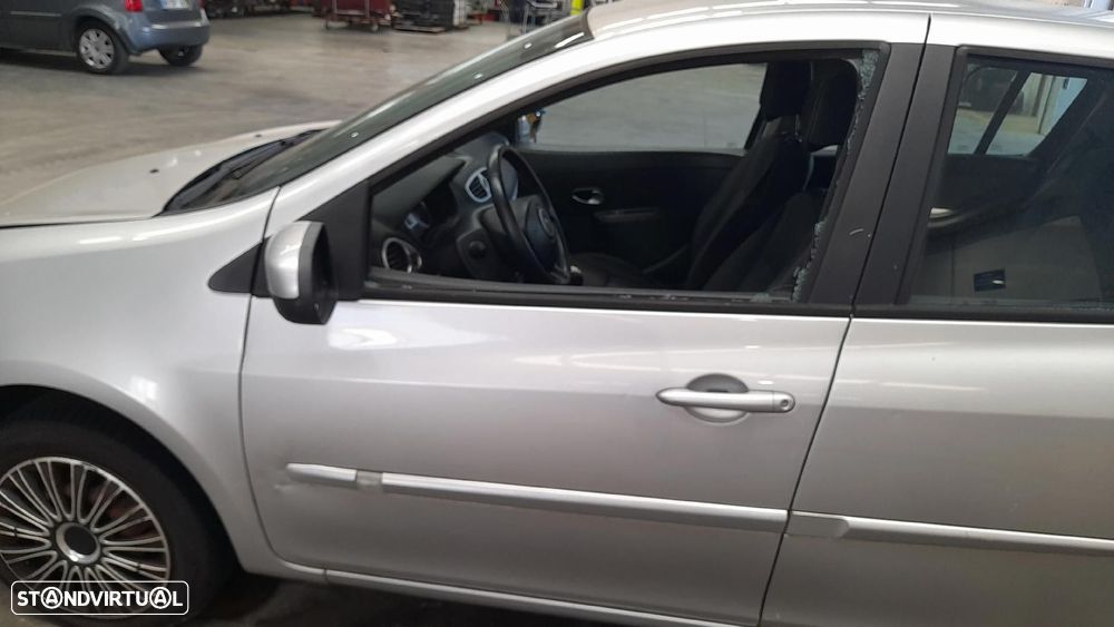 Porta frente esquerda RENAULT Clio III (BR0/1, CR0/1) - 1