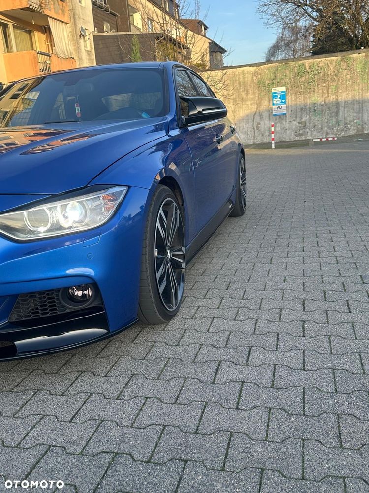BMW Seria 3 320d xDrive - 13