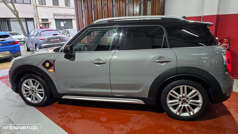MINI Countryman Cooper SE ALL4 Auto - 12