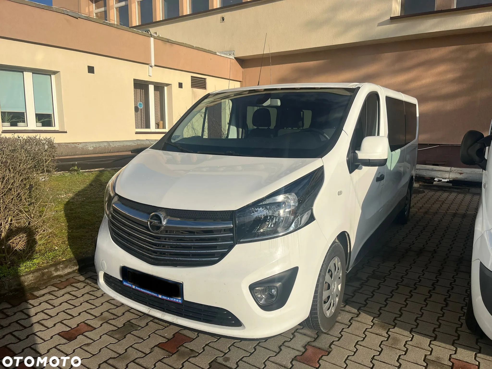 Opel Vivaro - 1