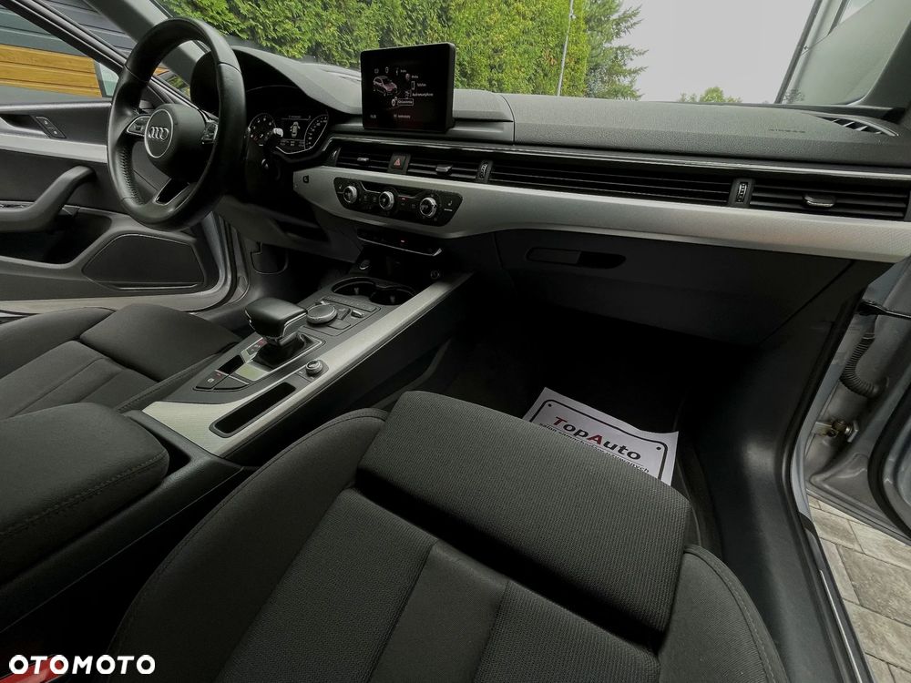 Audi A4 Avant 2.0 TFSI ultra S tronic - 16