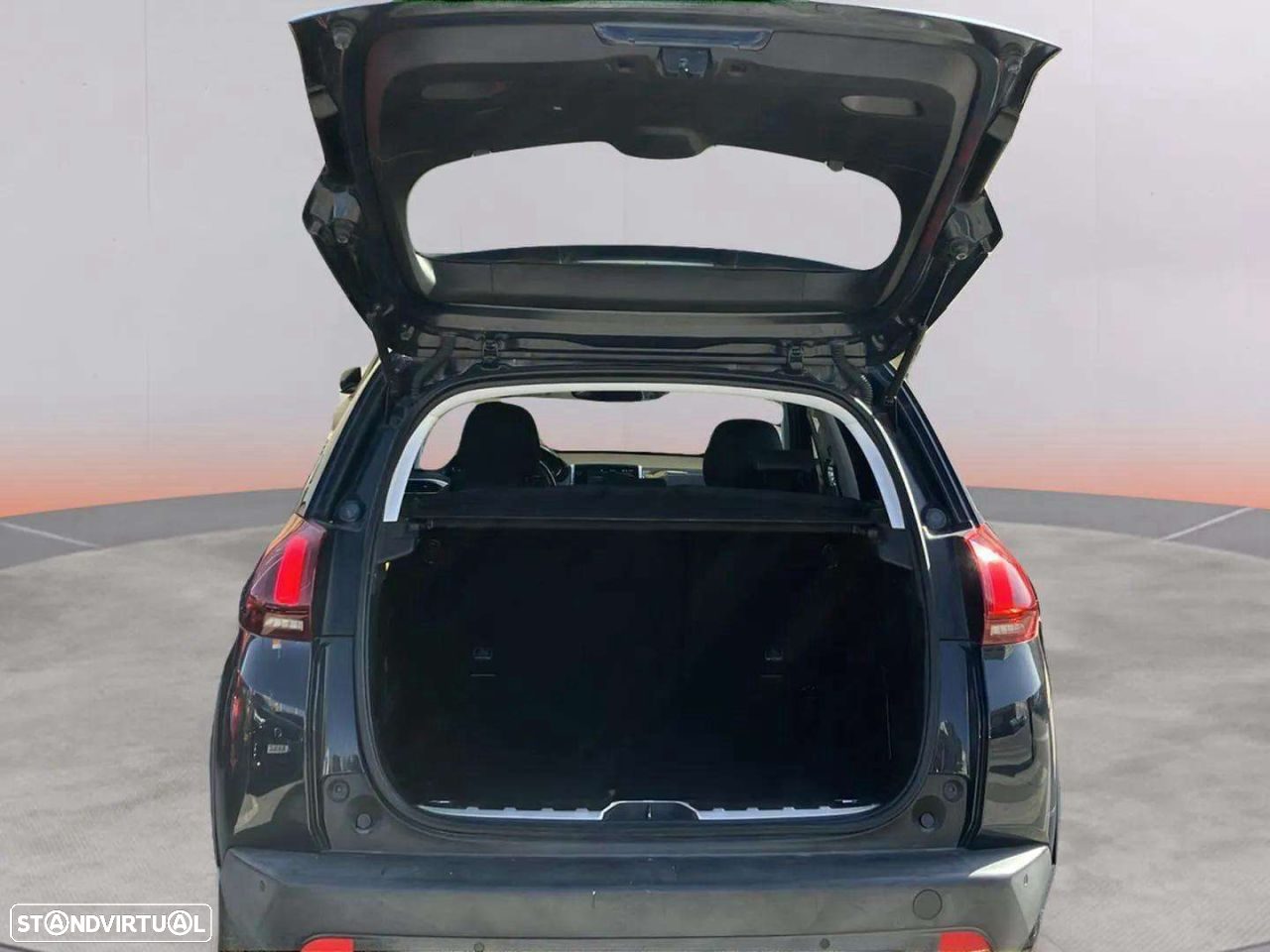 Peugeot 2008 1.2 PureTech Allure - 9