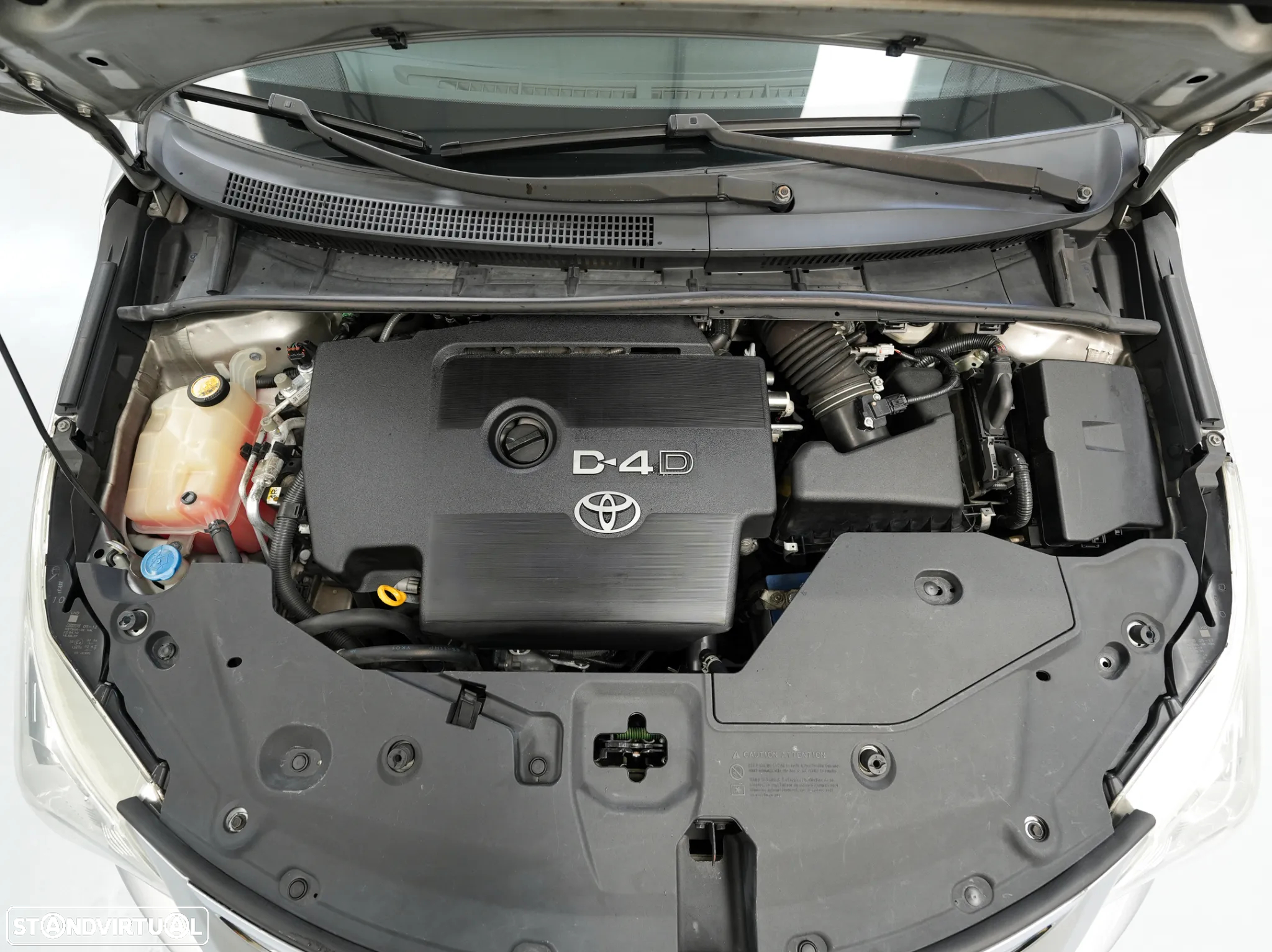 Toyota Avensis SD 2.0 D-4D Exclusive - 14