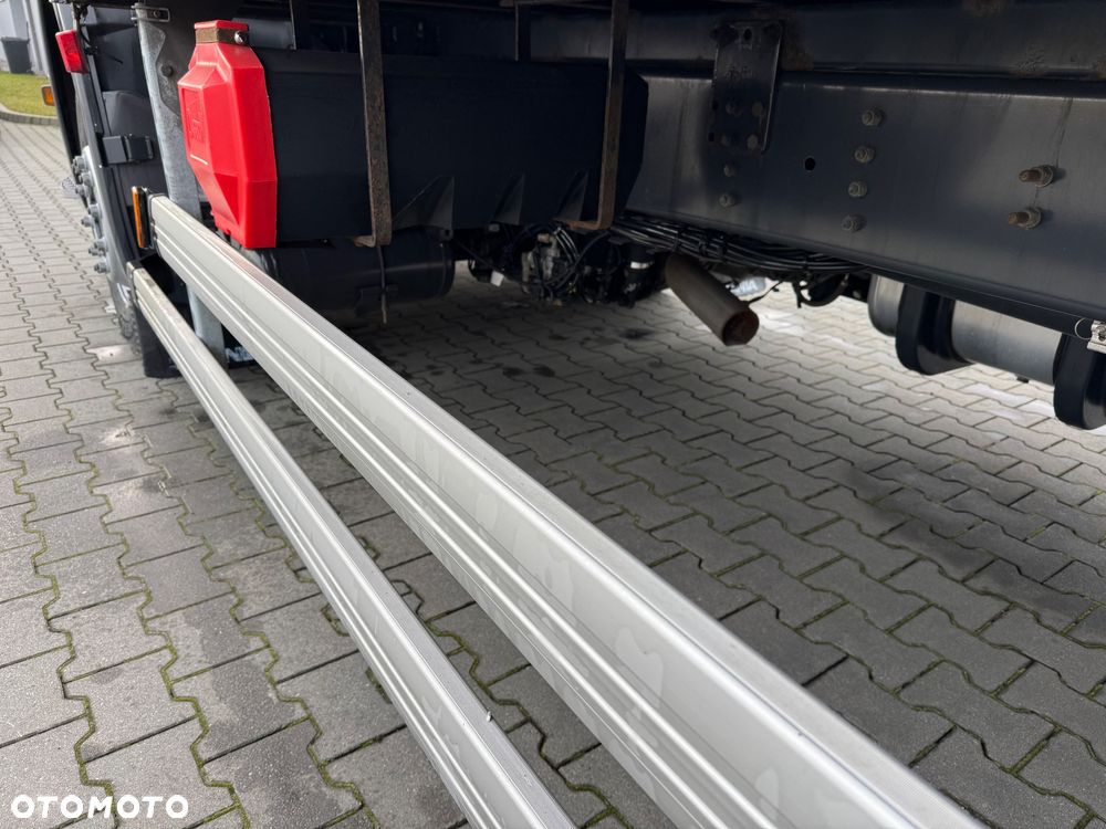 Scania P320 AdBlue bez EGR FURGON WINDA Import Francja - 9