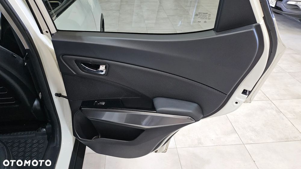 SsangYong/KGM Tivoli 1.6 E-XDI Sapphire - 28