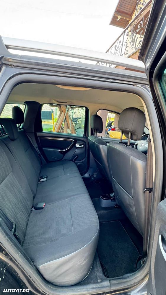 Dacia Duster 1.5 dCi 4x2 Laureate - 11