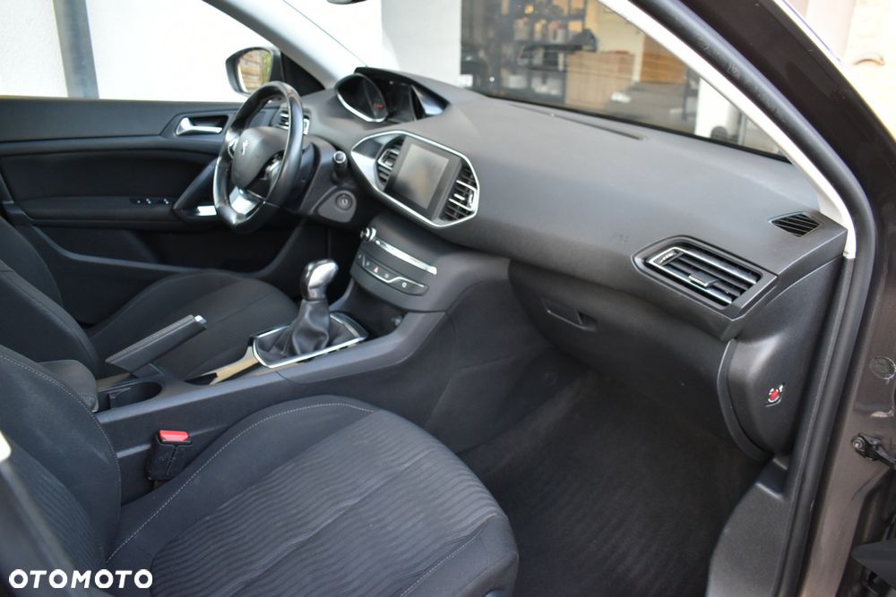 Peugeot 308 1.6 HDi Active - 12