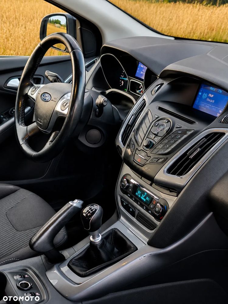 Ford Focus - 11