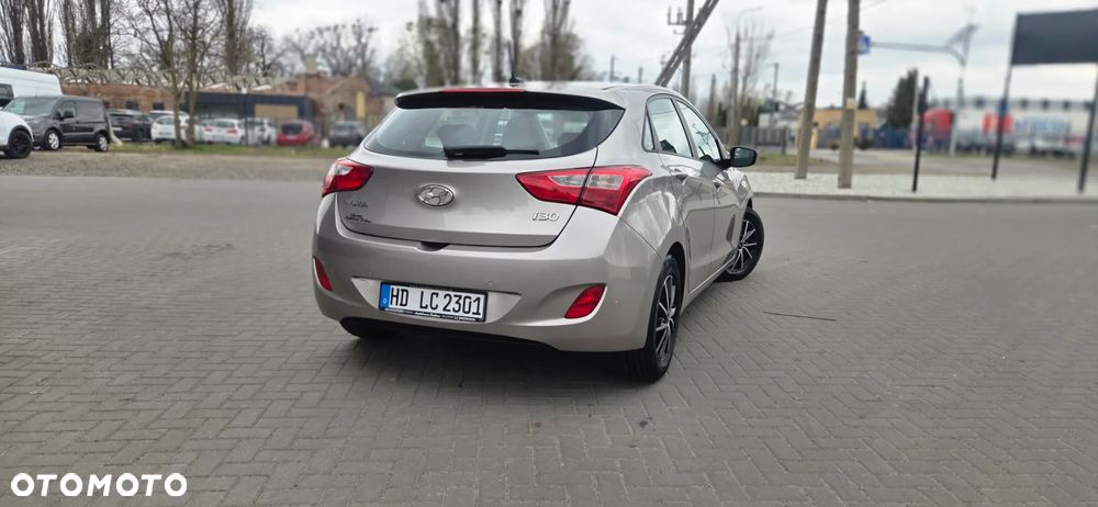 Hyundai i30 1.6 CRDi Premium - 12