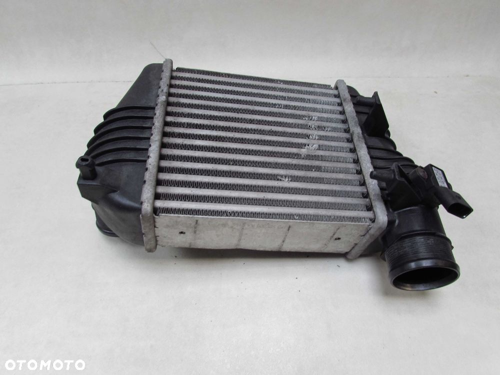 AUDI A6 C6 3.0 TDI CHLODNICA INTERCOOLER POWIETRZA LEWY 4F0145805AA - 3