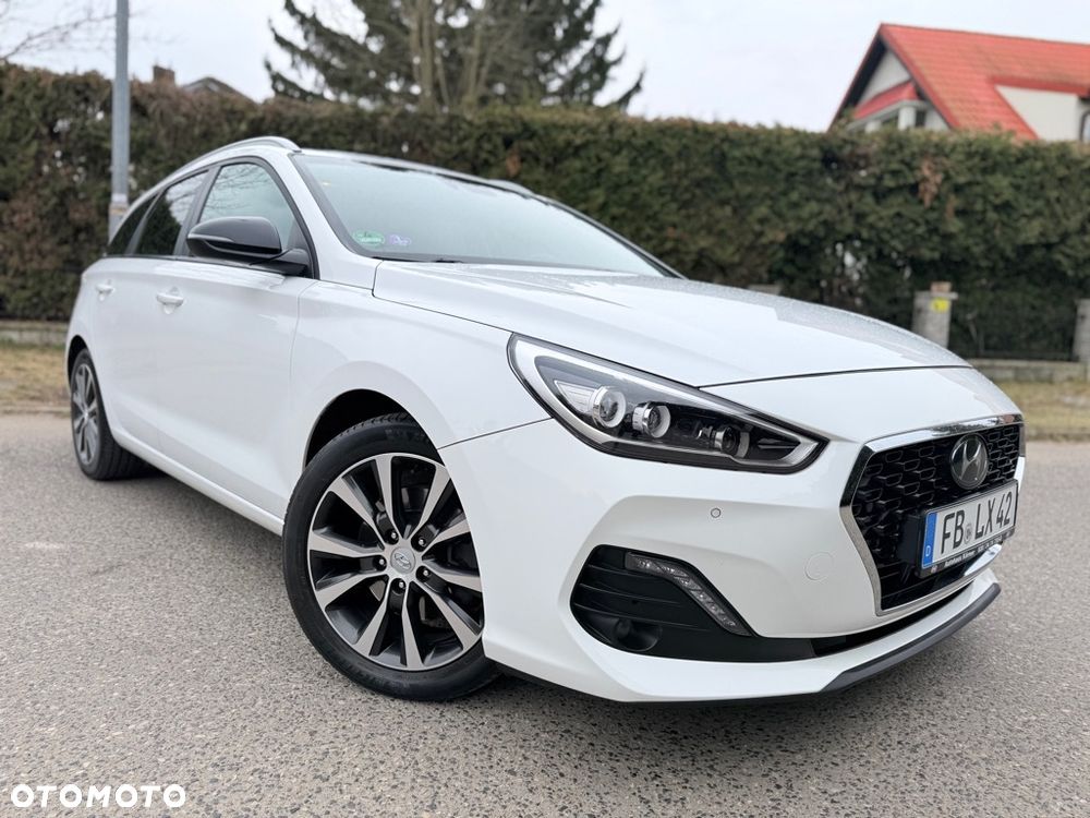 Hyundai i30 1.4 T-GDI DCT Premium - 3