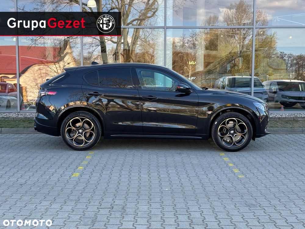 Alfa Romeo Stelvio - 7