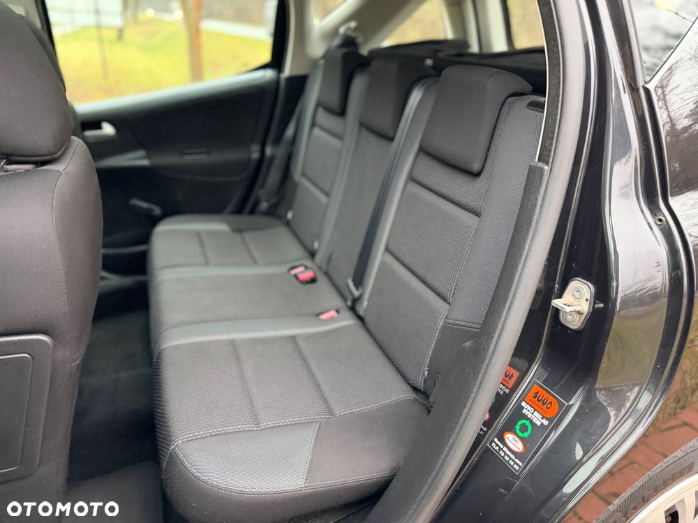 Peugeot 207 HDi FAP 90 (Blue Lion) Business-Line Niveau 2 - 21