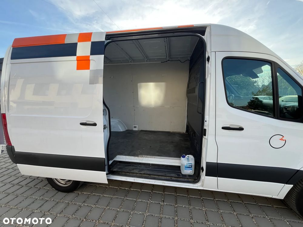Mercedes-Benz SPRINTER - 7