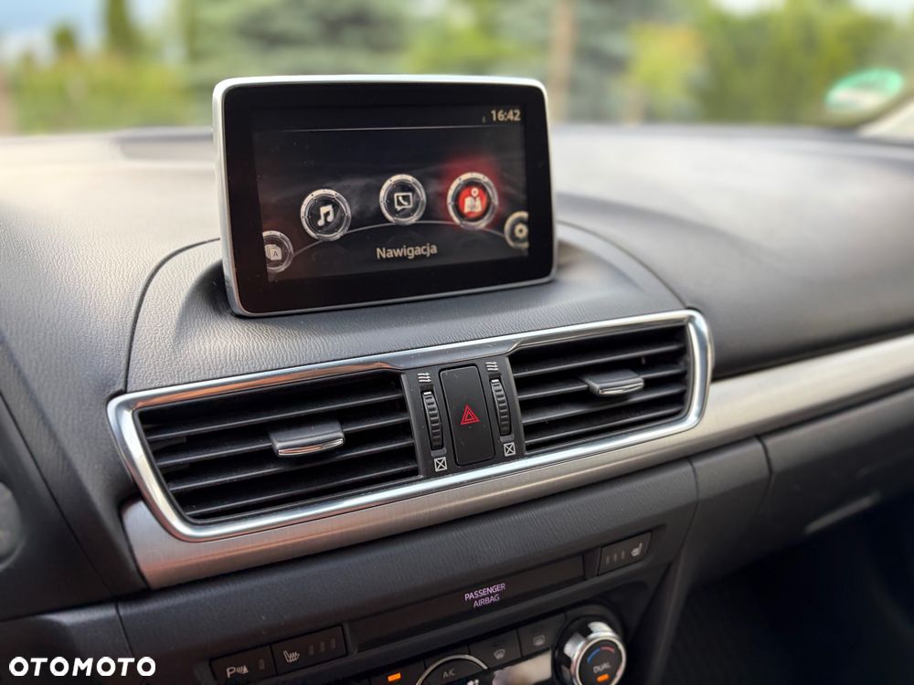 Mazda 3 SKYACTIV-D 150 Automatik Sports-Line - 24