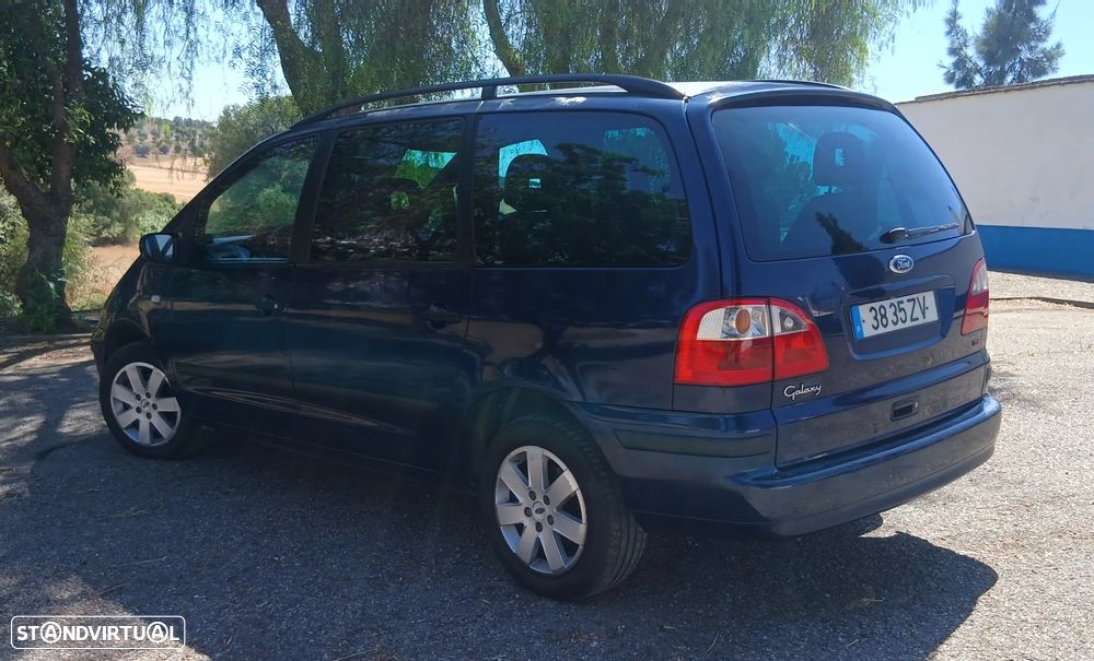 Ford Galaxy 1.9 TDi Ghia - 3