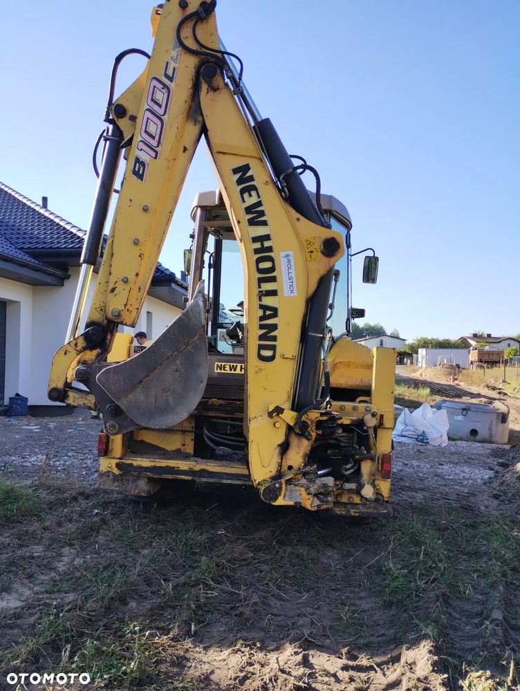 New Holland B100C - 6