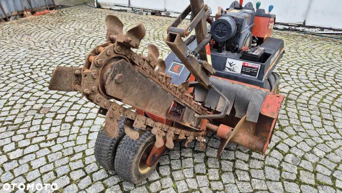 Ditch Witch Koparka łańcuchowa DITCH WITCH 1620 KE - 9