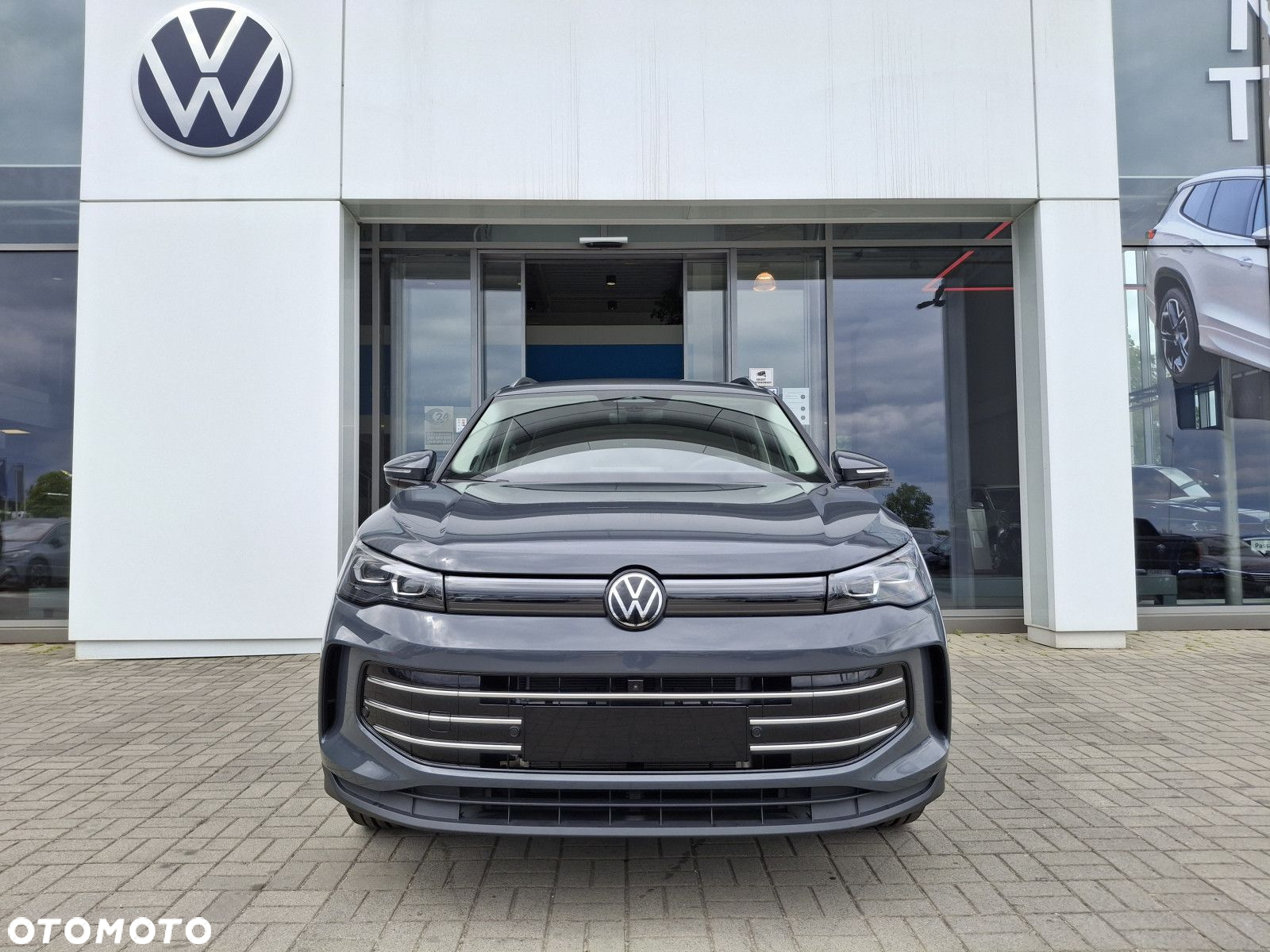 Volkswagen Tiguan - 2