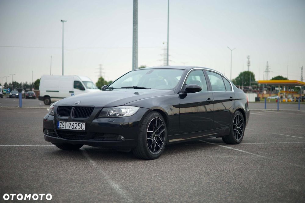 BMW Seria 3 325xi - 12