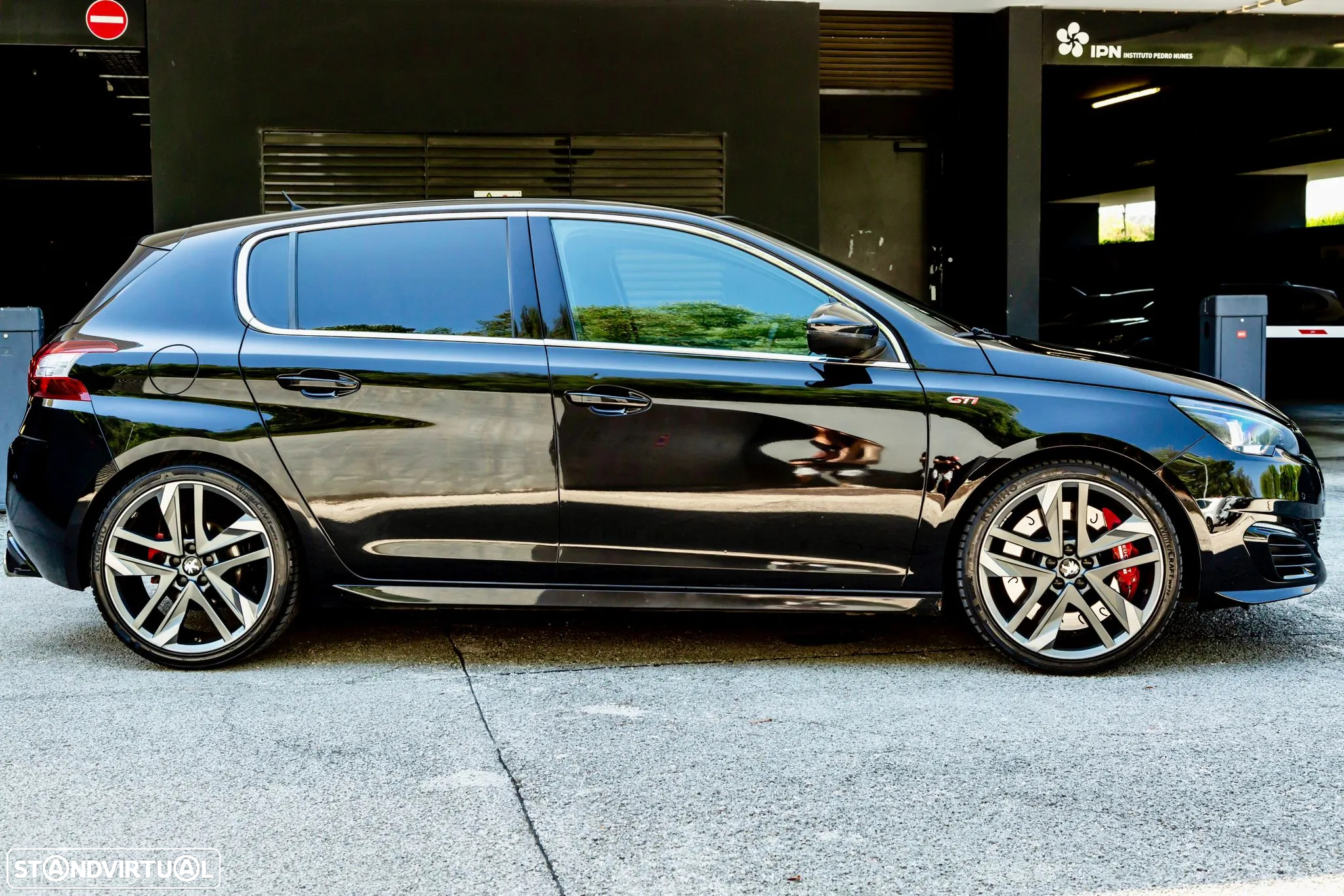 Peugeot 308 1.6 e-THP GTi - 12