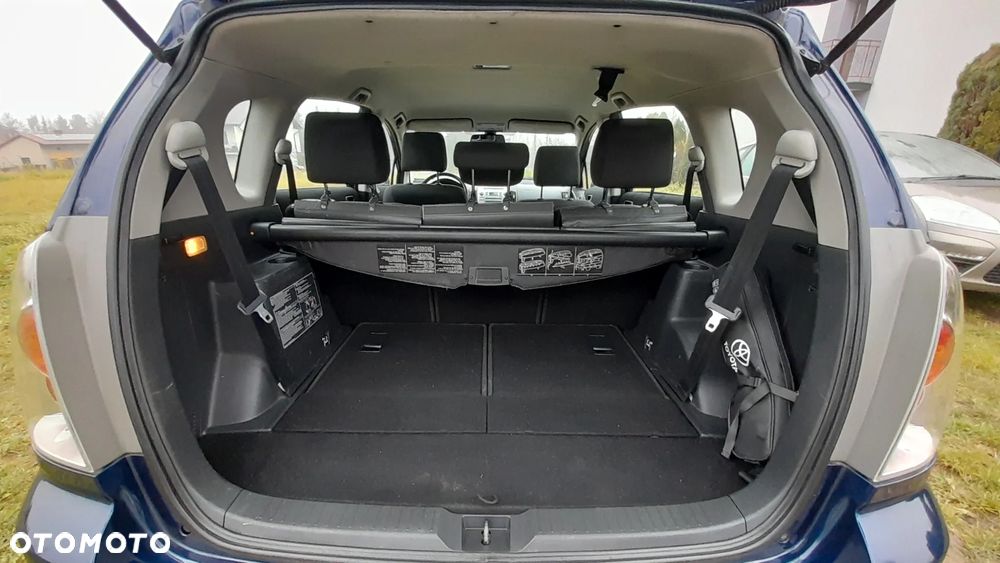 Toyota Corolla Verso - 7