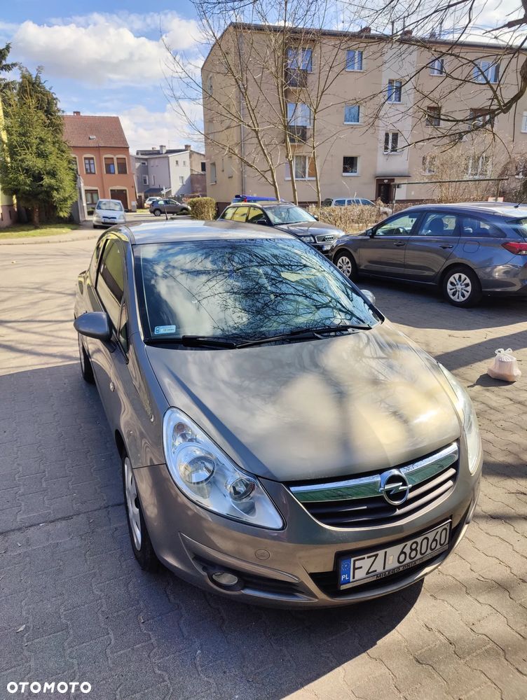 Opel Corsa 1.4 16V Graphite - 4