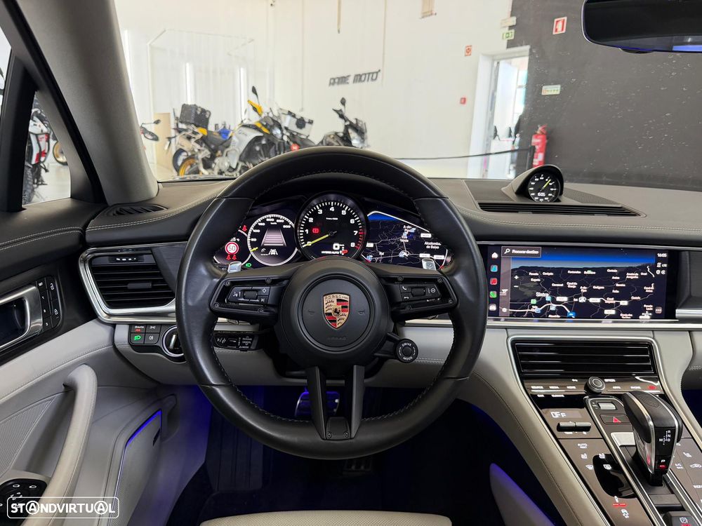 Porsche Panamera 4 E-Hybrid Platinum Edition - 11