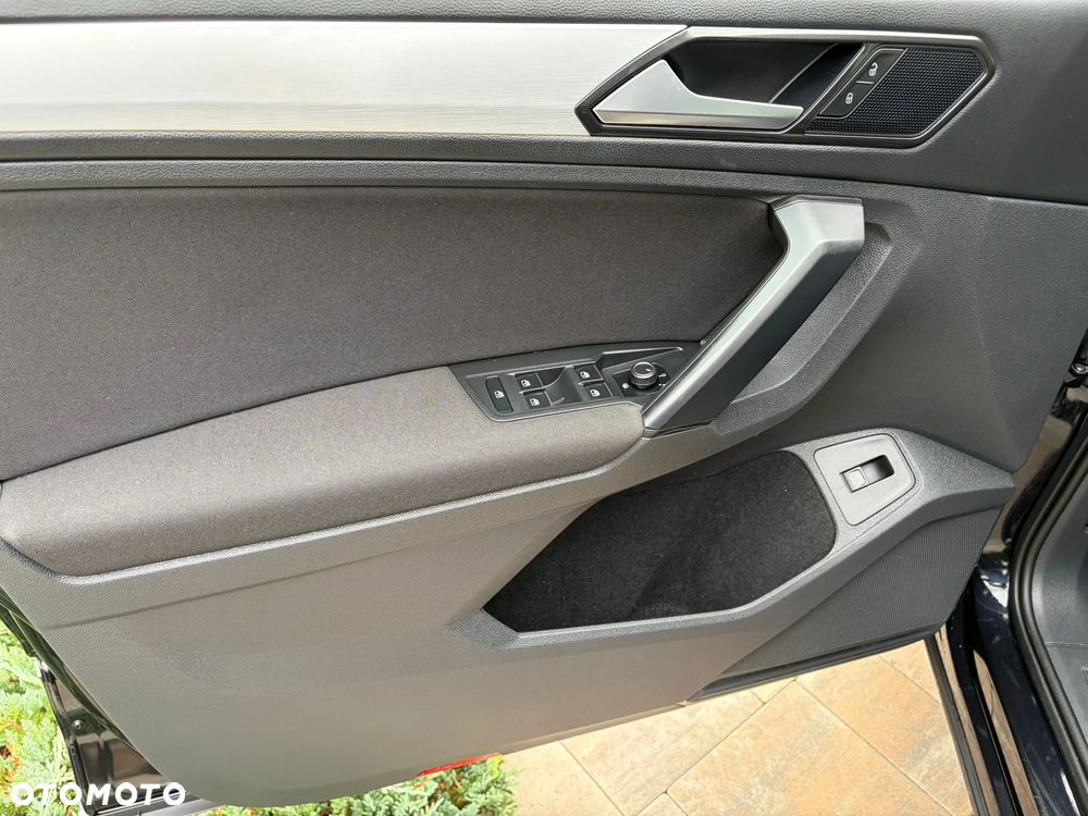 Volkswagen Tiguan - 25