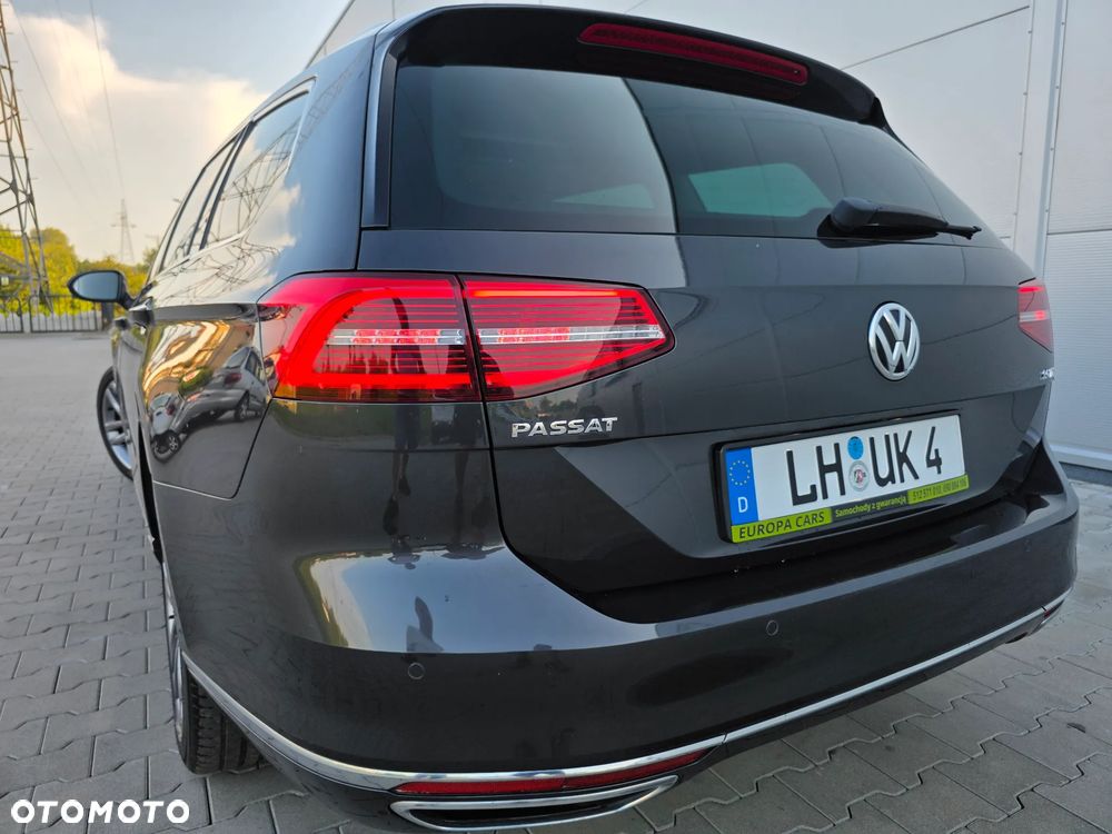 Volkswagen Passat 2.0 TDI SCR 4Mot DSG Highline - 13
