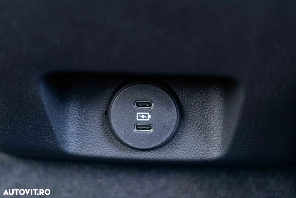 Ford Focus 1.0 EcoBoost 6MT MHEV ST-Line X - 17