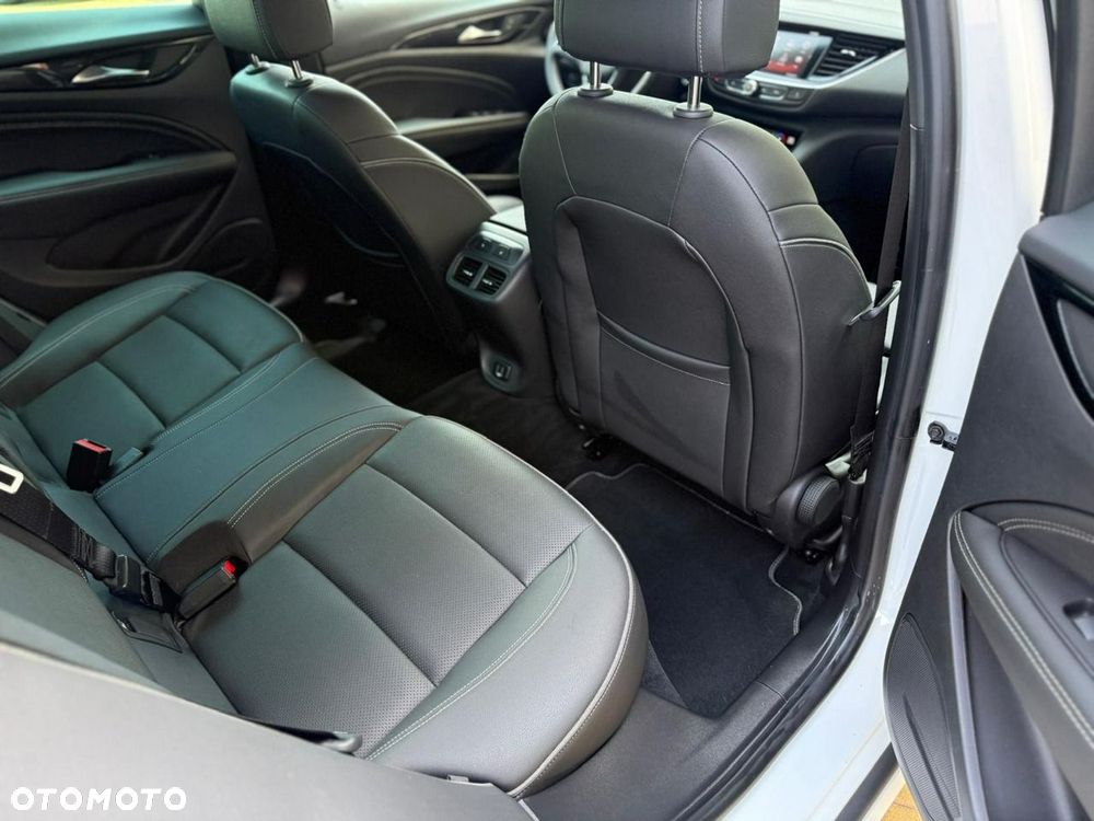 Opel Insignia Sport2.0 Direct InjTurbo 4x4 Innovation - 22