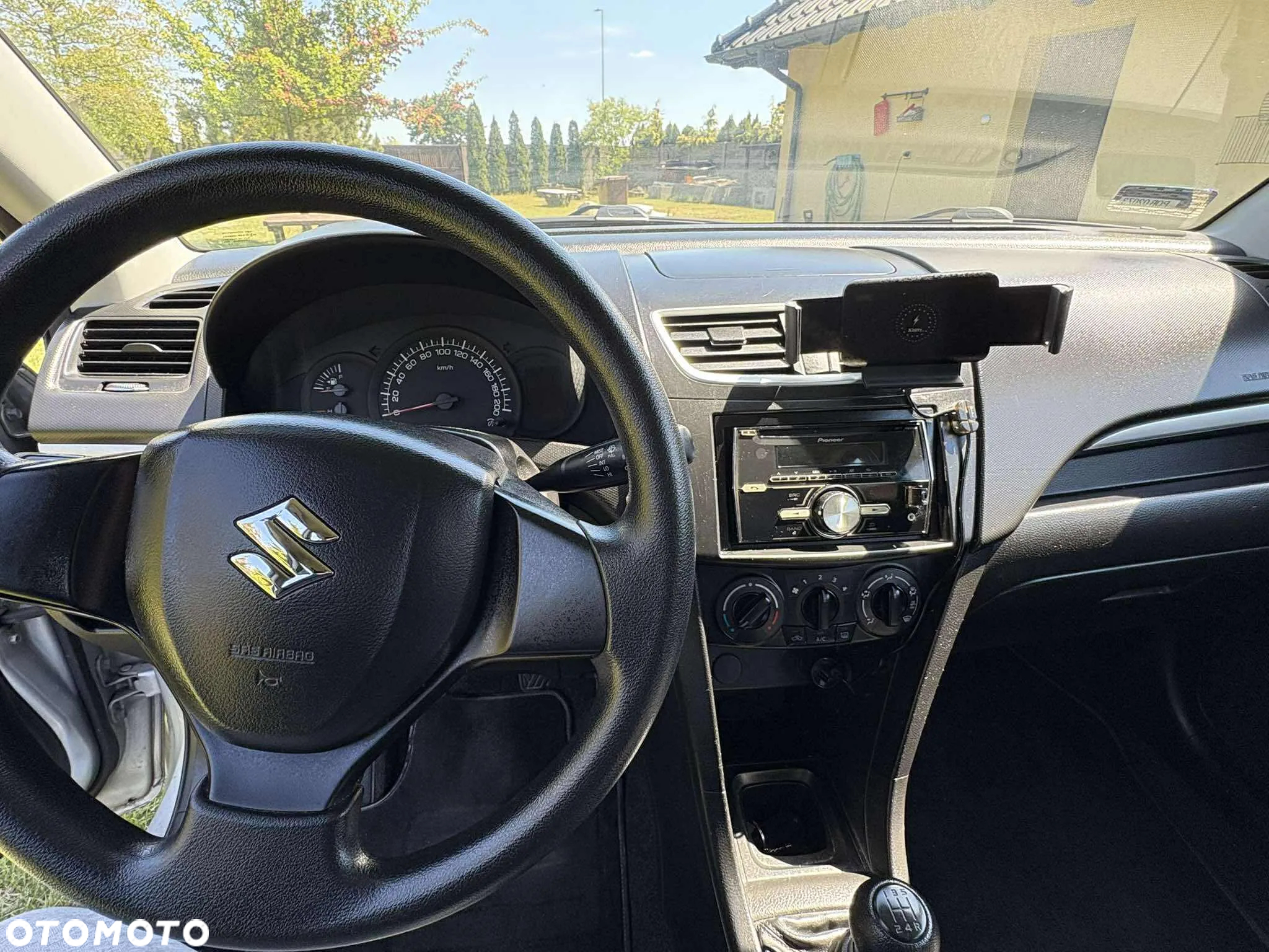 Suzuki Swift - 10