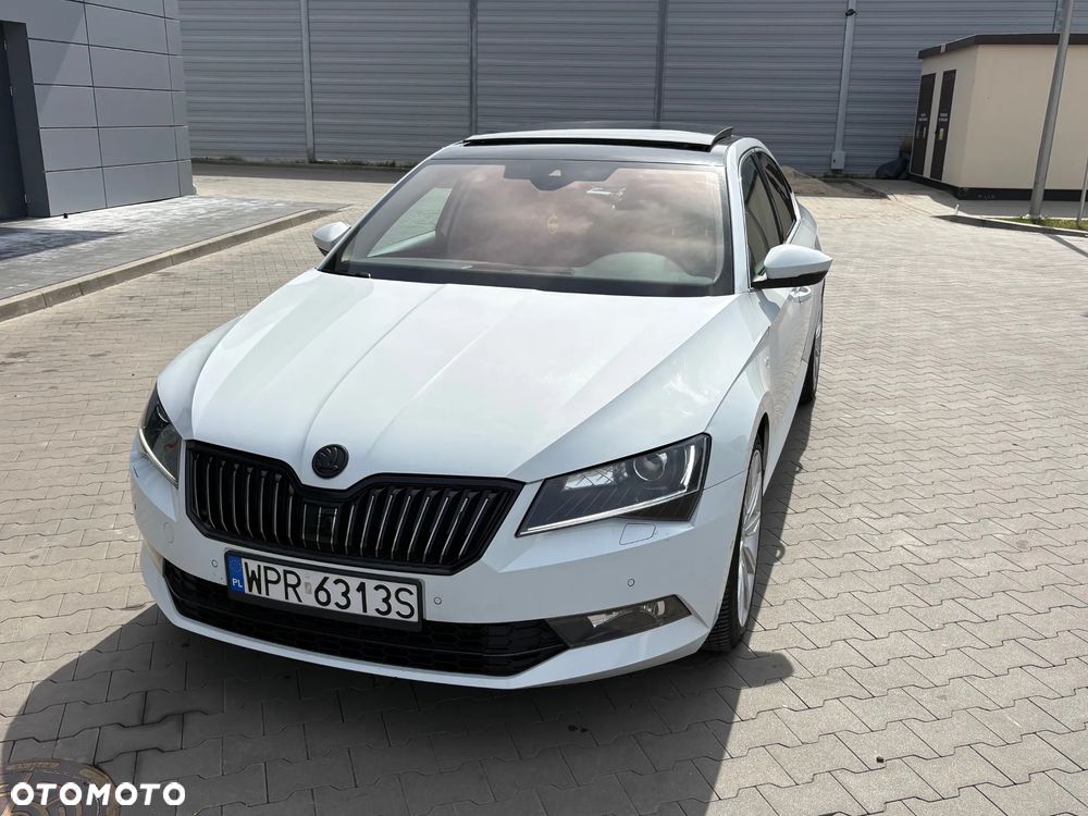 Skoda Superb 2.0 TDI 4x4 L&K DSG - 35