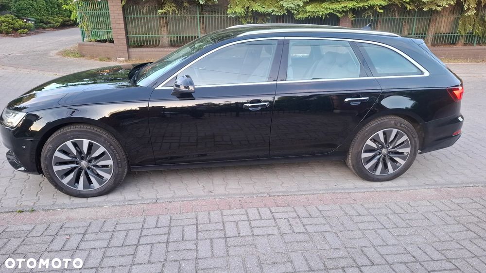 Audi A4 Avant 2.0 TDI S tronic - 4