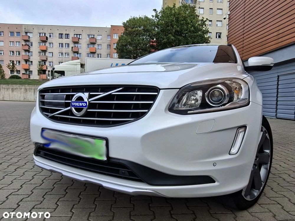 Volvo XC 60 D4 Geartronic Momentum - 4