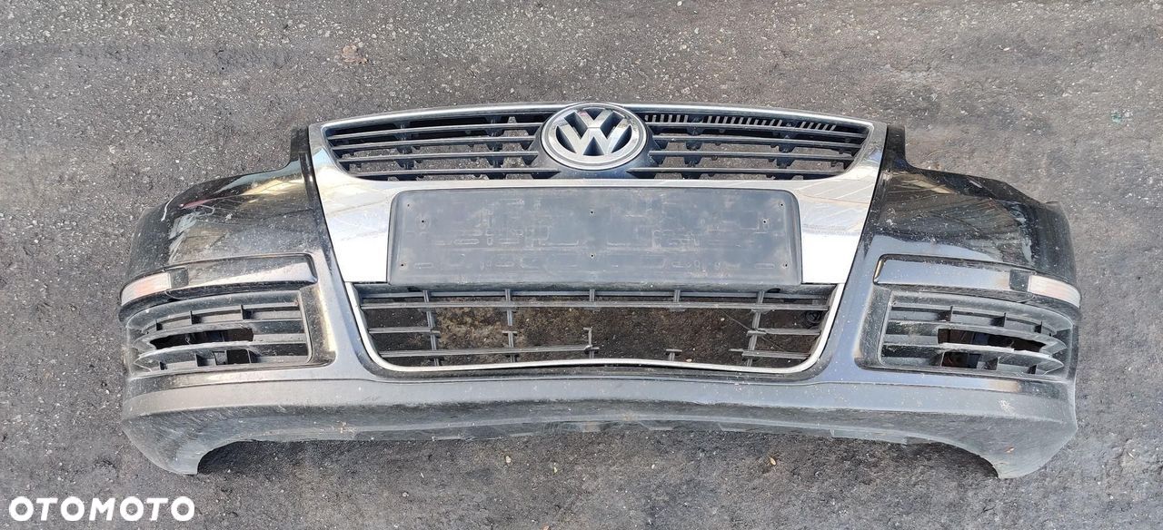 ZDERZAK PRZEDNI PRZÓD CZARNY VW PASSAT B6 - 1