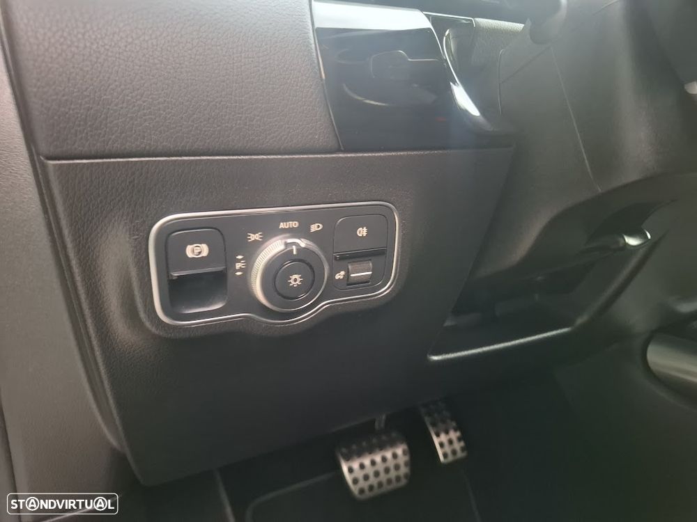 Mercedes-Benz GLA 250 e 8G-DCT AMG Line - 33